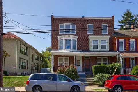 868 N Queen St, Lancaster, PA 17603