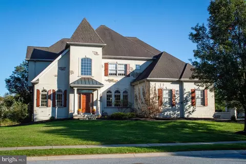 502 Wheatfield Dr, Lititz, PA 17543