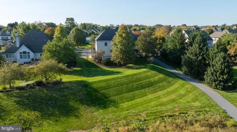 502 Wheatfield Dr, Lititz, PA 17543 photo 2
