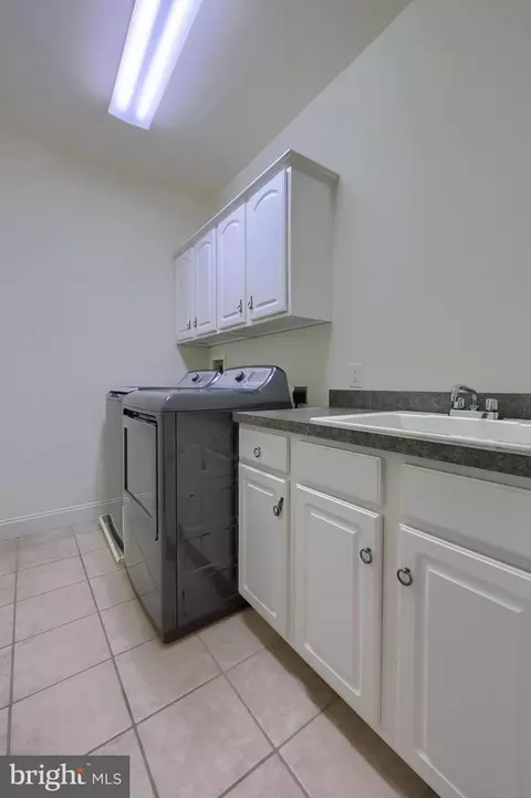 502 Wheatfield Dr, Lititz, PA 17543 photo 40