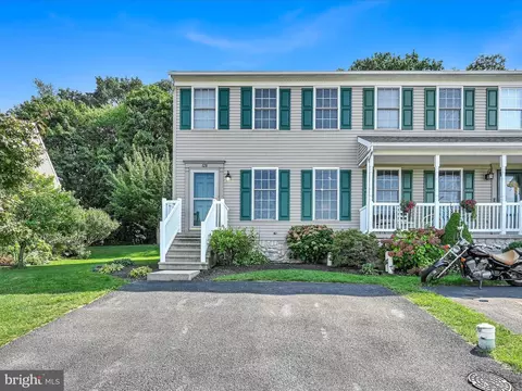 126 Acorn Ln, Mountville, PA 17554