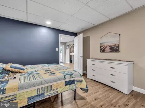 Bedroom - 587 Hi View Dr, Lititz, PA 17543 photo 8 of 8
