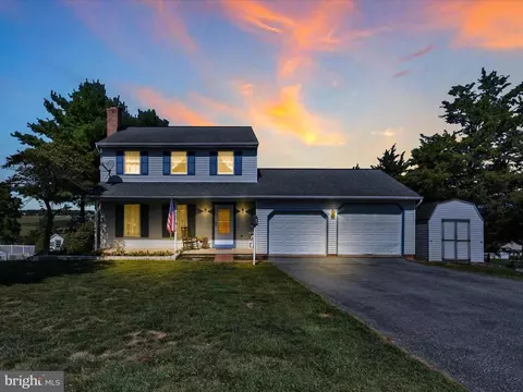 Exterior - 587 Hi View Dr, Lititz, PA 17543 photo 5 of 11