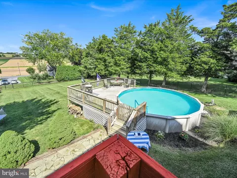 Exterior - 587 Hi View Dr, Lititz, PA 17543 photo 8 of 11