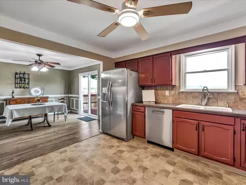 Kitchen - 587 Hi View Dr, Lititz, PA 17543 photo 1 of 4
