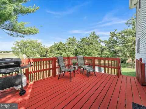 Exterior - 587 Hi View Dr, Lititz, PA 17543 photo 7 of 11