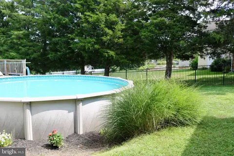 Exterior - 587 Hi View Dr, Lititz, PA 17543 photo 3 of 11