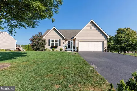 336 Willow Dell Ln, Leola, PA 17540