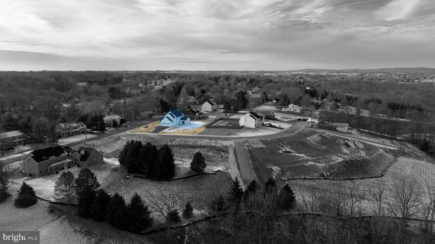 609 Owl Hill Rd, Lititz, PA 17543 photo 3