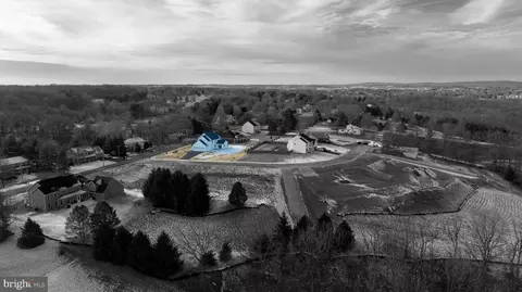 609 Owl Hill Rd, Lititz, PA 17543 photo 3