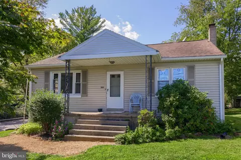 325 Barbara St, Millersville, PA 17551