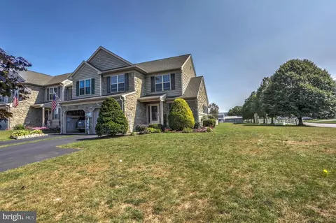 173 Bridle Path, New Holland, PA 17557