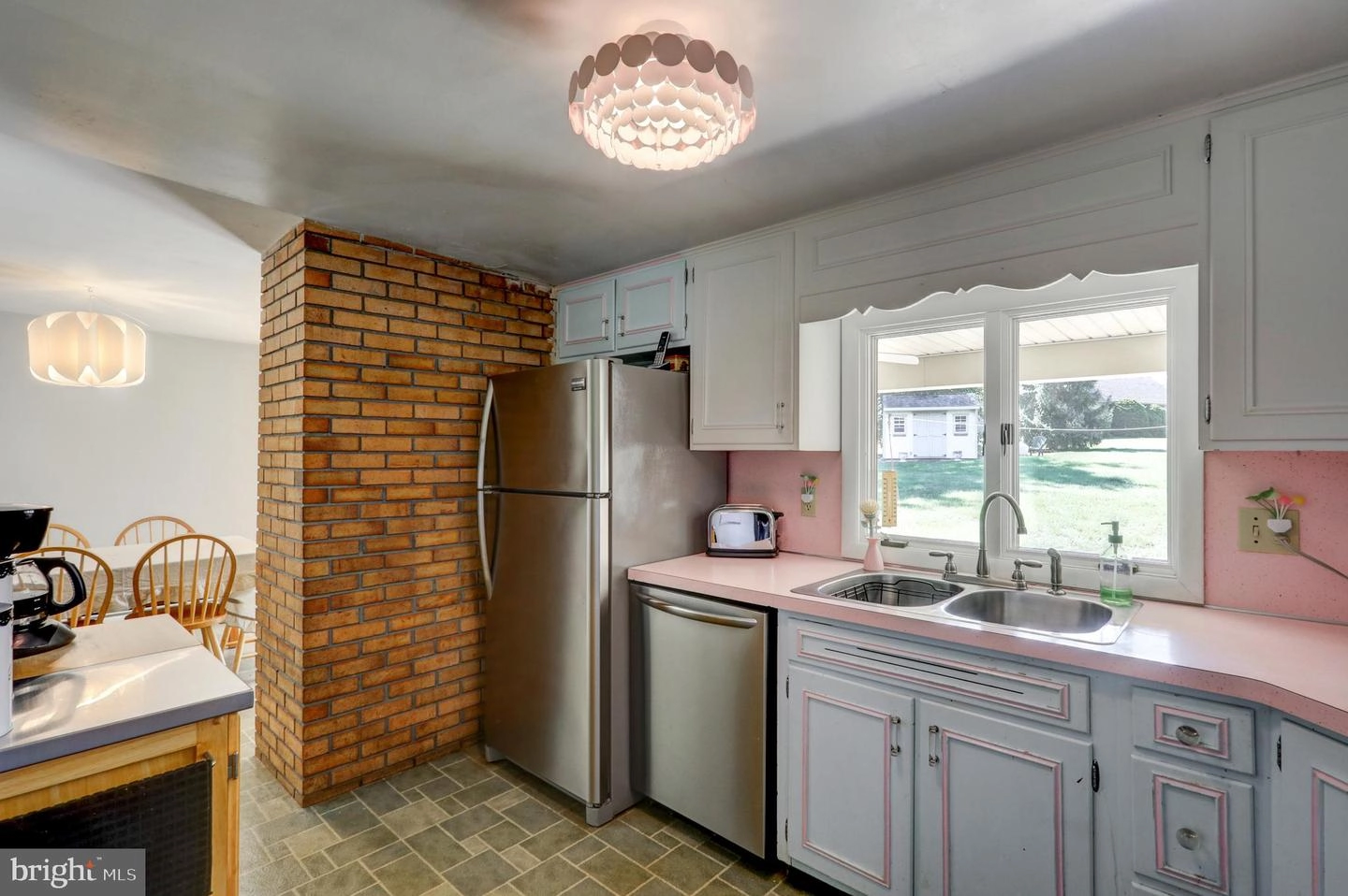 318 Gochnauer Ave, Lititz, PA 17543 photo 11