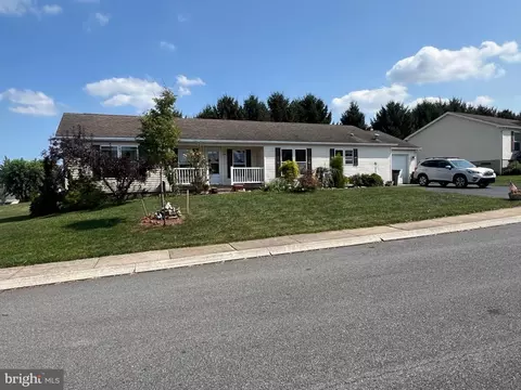 114 Homestead Dr, Stevens, PA 17578