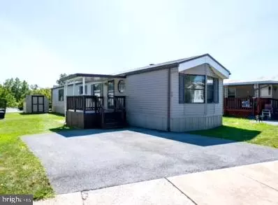 910 Opal St, Ephrata, PA 17522