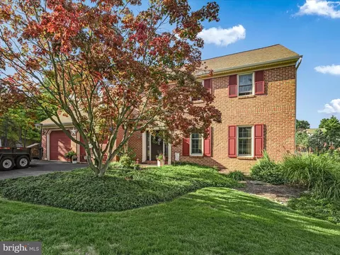 1026 Shadowstone Dr, Lancaster, PA 17603