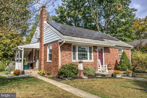 515 Spruce St, Denver, PA 17517
