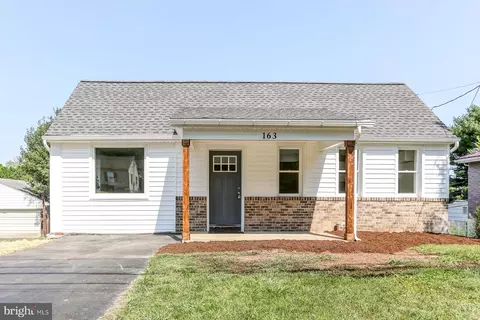 163 E New St, Mountville, PA 17554