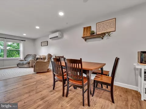Dining - 209 Ironstone Dr, Lititz, PA 17543 photo 2 of 2