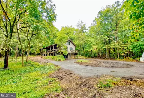 1639 Springville Rd, New Holland, PA 17557