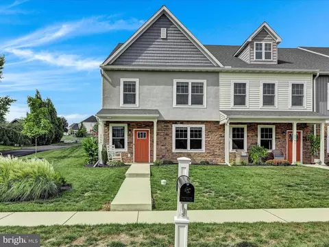 2559 Camas Ln, East Petersburg, PA 17520