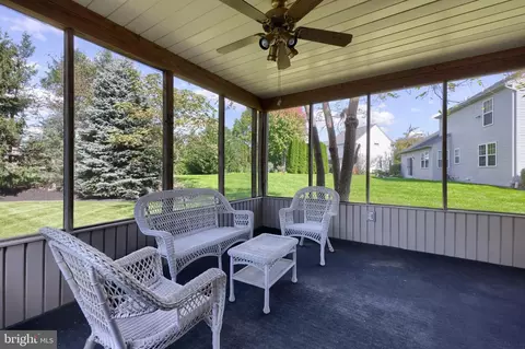 325 N Farm Dr, Lititz, PA 17543 photo 18