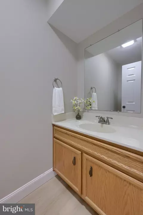 325 N Farm Dr, Lititz, PA 17543 photo 35