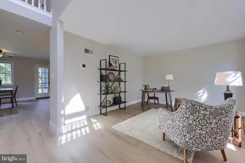 325 N Farm Dr, Lititz, PA 17543 photo 7
