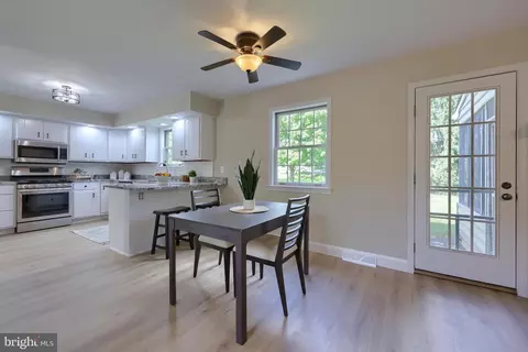 325 N Farm Dr, Lititz, PA 17543 photo 21