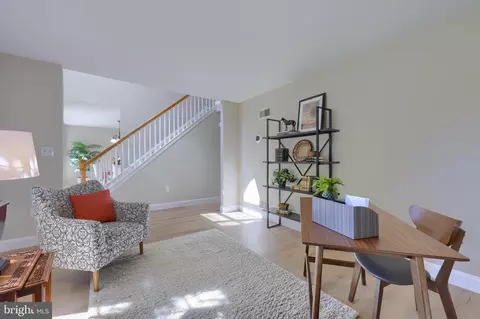 325 N Farm Dr, Lititz, PA 17543 photo 11