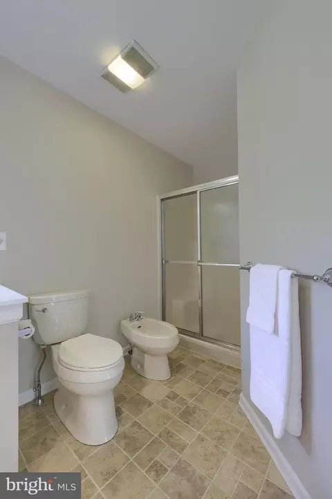 325 N Farm Dr, Lititz, PA 17543 photo 45