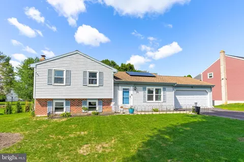 550 Stony Battery Rd, Landisville, PA 17538