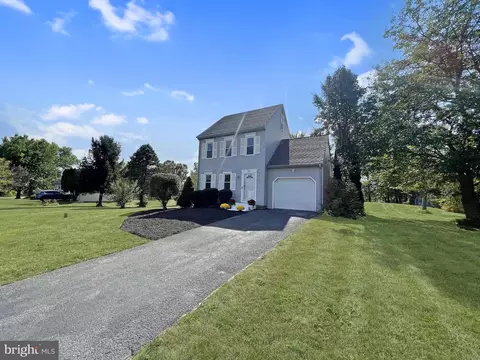 53 Saddler Dr, Christiana, PA 17509