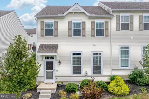 705 Danforth Cir, Willow Street, PA 17584