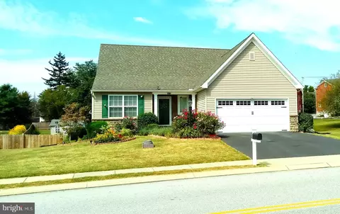 3113 Farmview Dr, Paradise, PA 17562