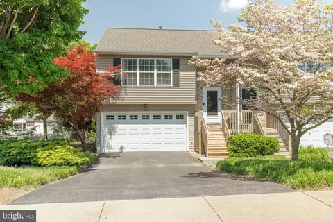 126 Norlawn Cir, Lancaster, PA 17601