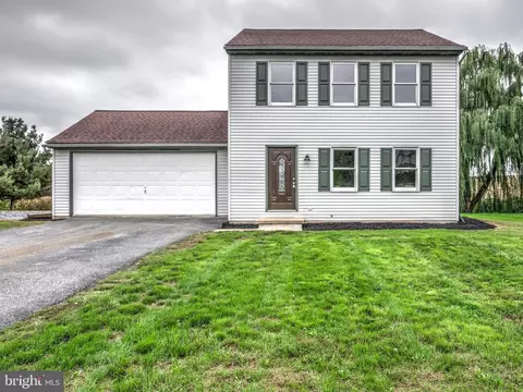 1914 Misty Dr, Mount Joy, PA 17552
