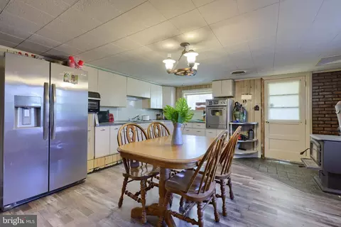 Kitchen - 30 Lititz Run Rd, Lititz, PA 17543 photo 1 of 1
