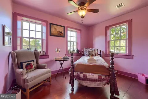 Bedroom - 97 Zartman Mill Rd, Lititz, PA 17543 photo 5 of 5