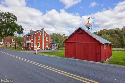 Exterior - 97 Zartman Mill Rd, Lititz, PA 17543 photo 3 of 7