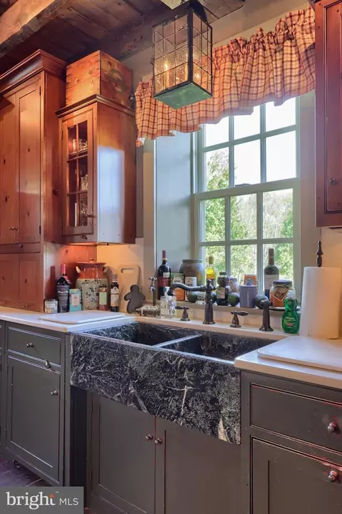 Kitchen - 97 Zartman Mill Rd, Lititz, PA 17543 photo 1 of 5