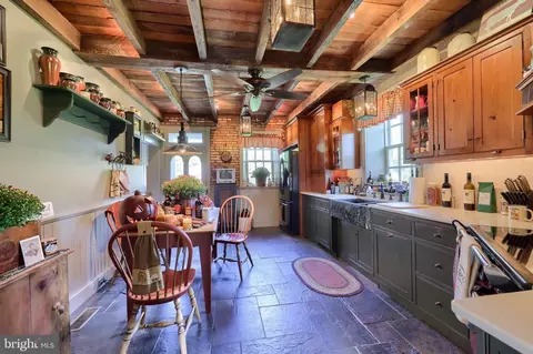 Kitchen - 97 Zartman Mill Rd, Lititz, PA 17543 photo 2 of 5