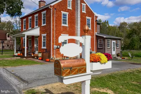 Exterior - 97 Zartman Mill Rd, Lititz, PA 17543 photo 4 of 7
