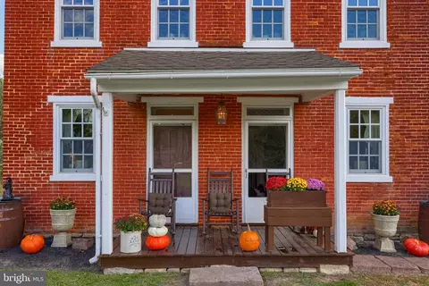 Exterior - 97 Zartman Mill Rd, Lititz, PA 17543 photo 2 of 7