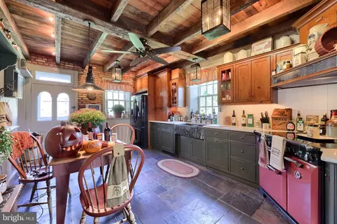 Kitchen - 97 Zartman Mill Rd, Lititz, PA 17543 photo 4 of 5