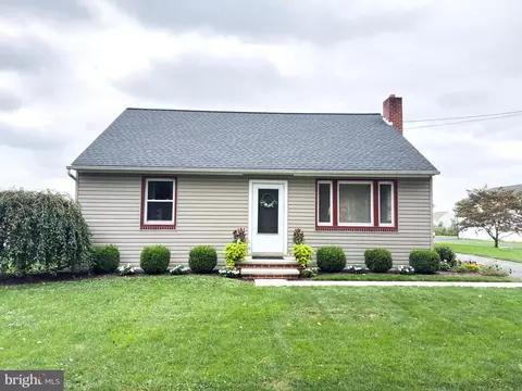 333 E Sunhill Rd, Manheim, PA 17545