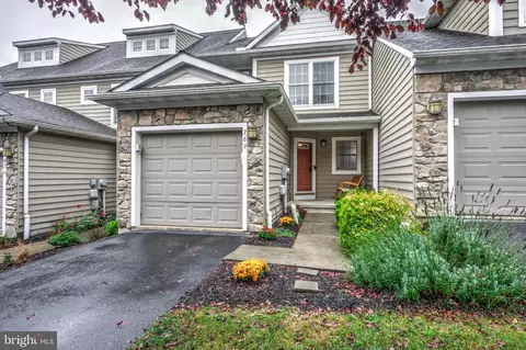 769 Keller Dr, Lititz, PA 17543