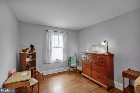 Bedroom - 345 Front St, Lititz, PA 17543 photo 2 of 4