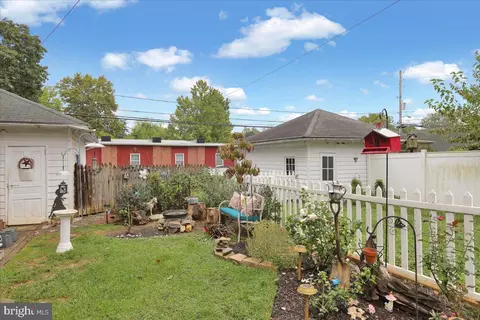Exterior - 345 Front St, Lititz, PA 17543 photo 6 of 8