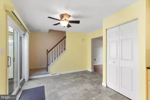 Entry Way - 462 Crosswinds Dr, Lititz, PA 17543 photo 2 of 4